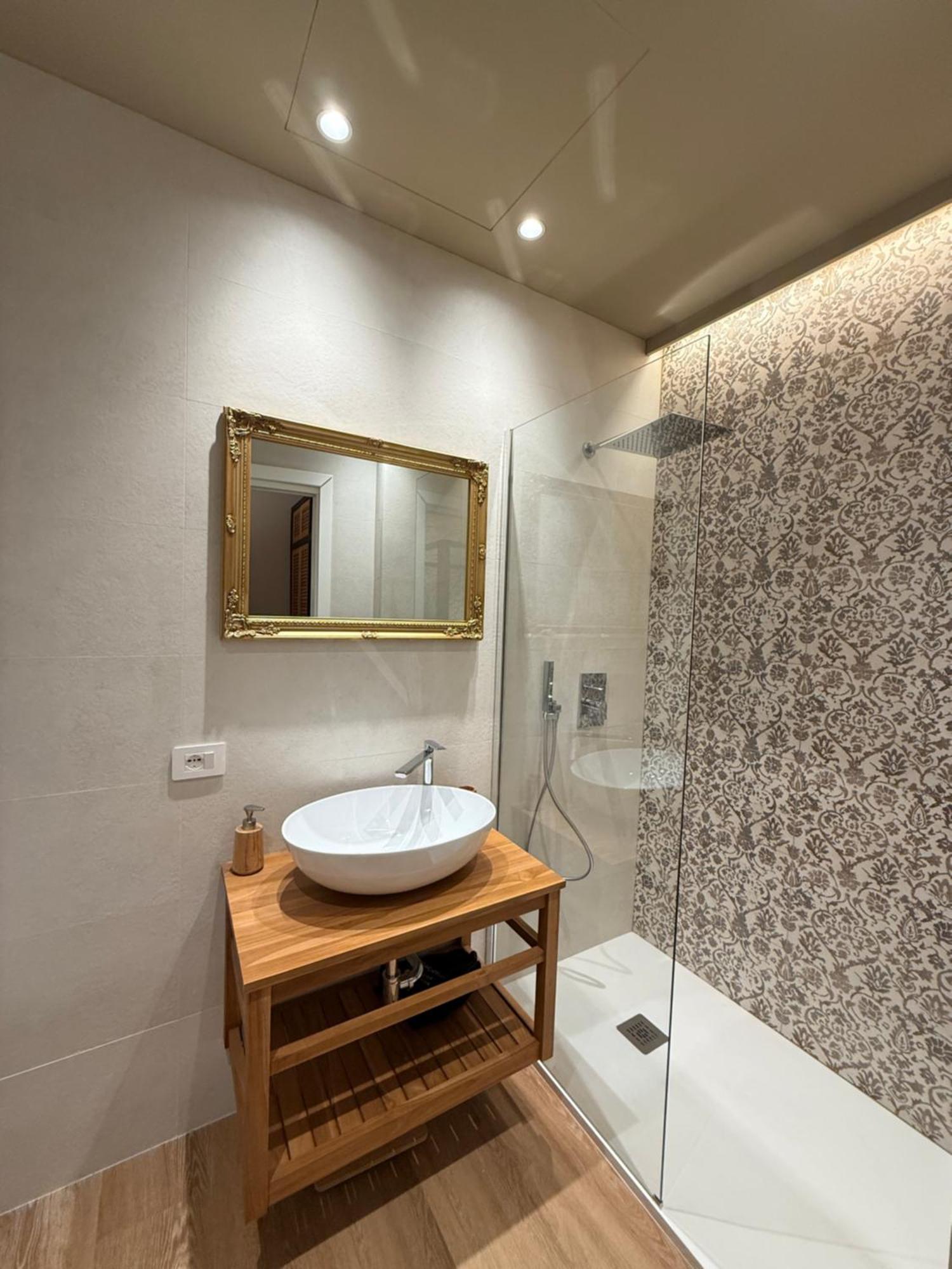 La Maison Coloniale Suite E Zona Wellness Free カリアリ エクステリア 写真